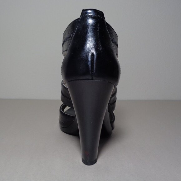 Michael Kors Size 6.5 M / Black / Leather / Heeled Sandals Women's Shoes - Picture 10 of 16